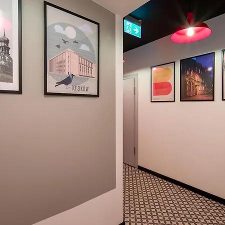 Postindustrial Apt In The Center *